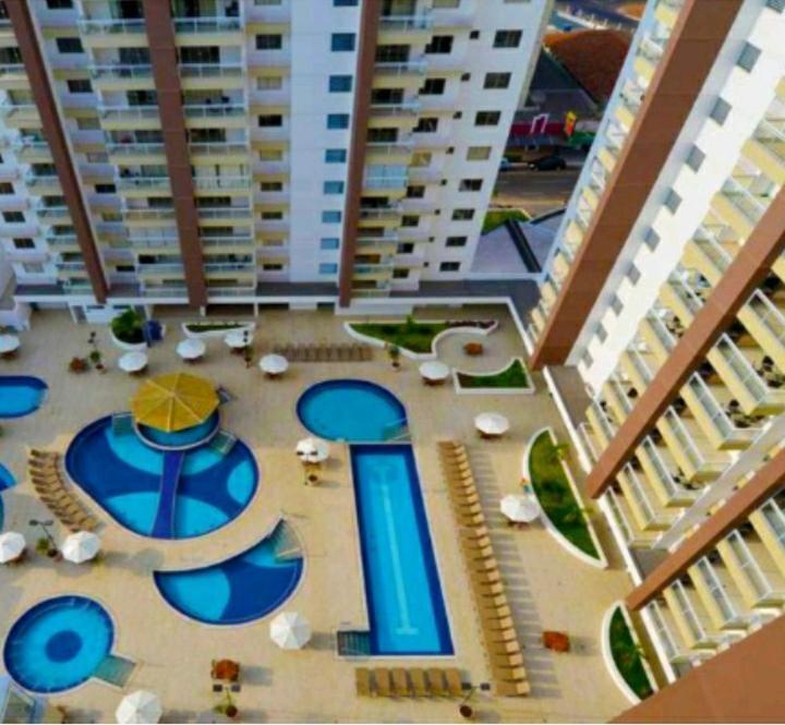 Apartamento no Condomínio Casa da Madeira em Caldas Novas-GO Exterior foto